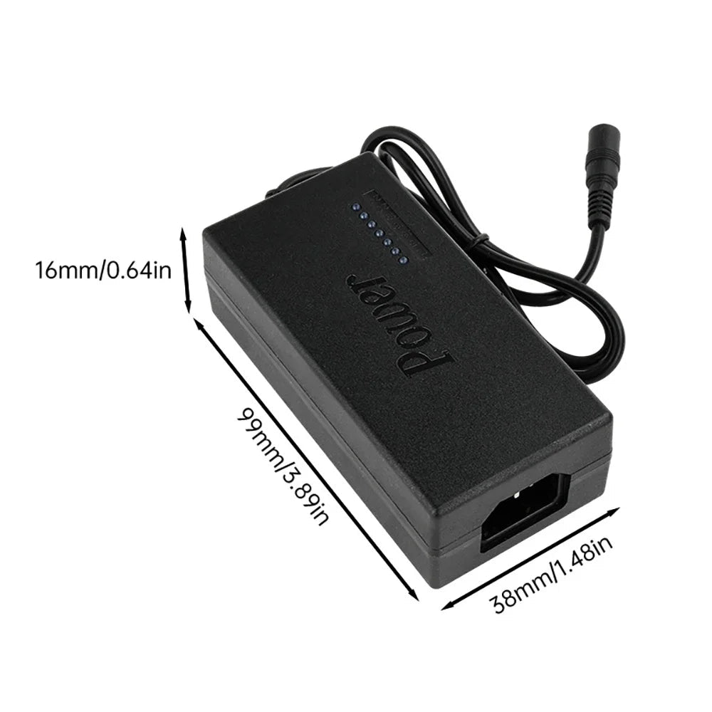 Chargeur Interface universelle DC 12-24V, équipé de 8 prises 3