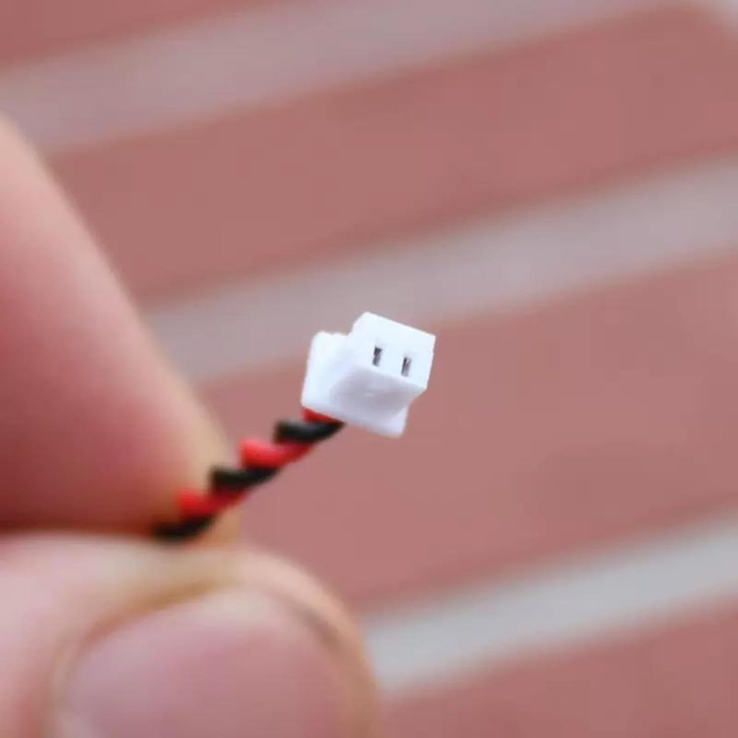 Batterie BIOS avec câble rouge et noir, connecteur 2 pins