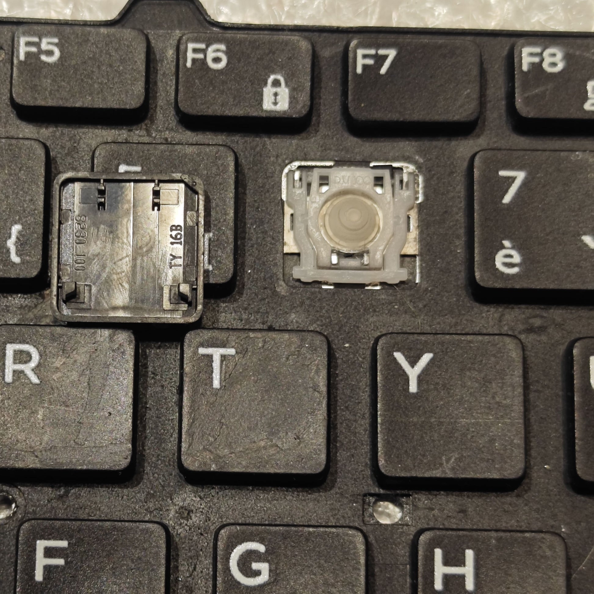 Touche Clavier Dell AZERTY FR – réf. 0WCKVN (plateforme 01MDFN) – Avec Trackpoint - Touches Clavier PC Portable | DR CLICK Informatique